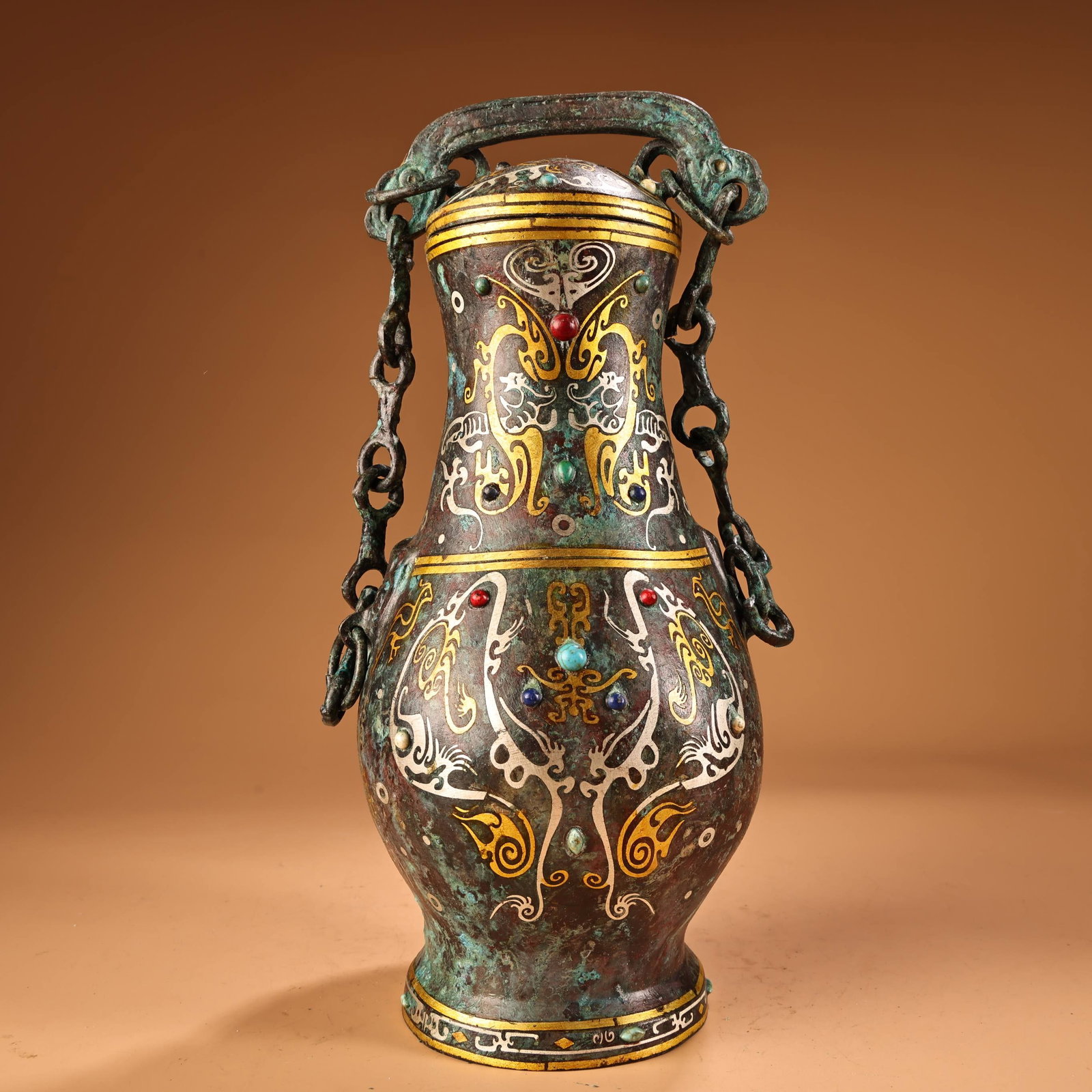 A fine bronze vase with gold and silver inlaid with gemstones and a handle vase: Exquisite bronze vase with gold and silver inlaid with gemstones and handles Size: H: 34cm W:14 cm W: 2.3 kg (The Dimensions Of All Batches Are Manually Measured.If You Need More Detailed Information,