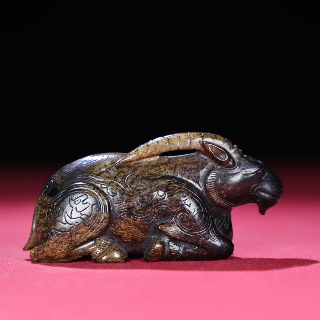 A fine piece of Hetian jade, mercury-in-jade lamb handle (1 of 9)
