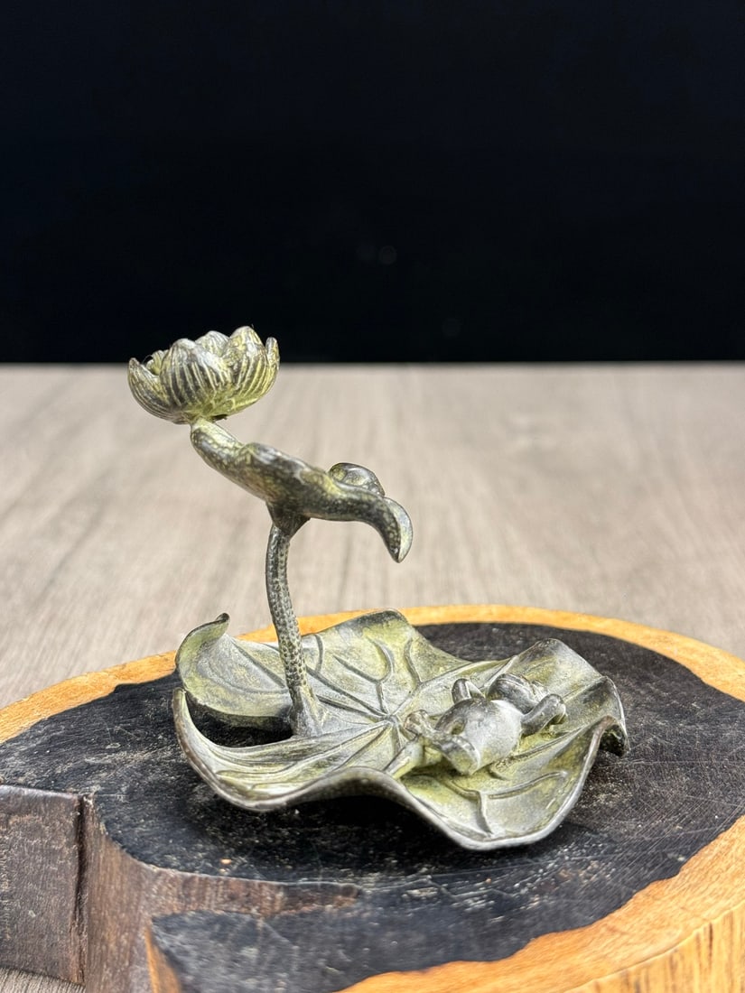 A delicate ornament: lotus leaf lotus frog: Exquisite ornament: lotus leaf, lotus, and frog Size: L: 7cmW: 7.1cmH: 7.1cm W: 0.11 kg (The Dimensions Of All Batches Are Manually Measured.If You Need More Detailed Information, Please Contact Our C