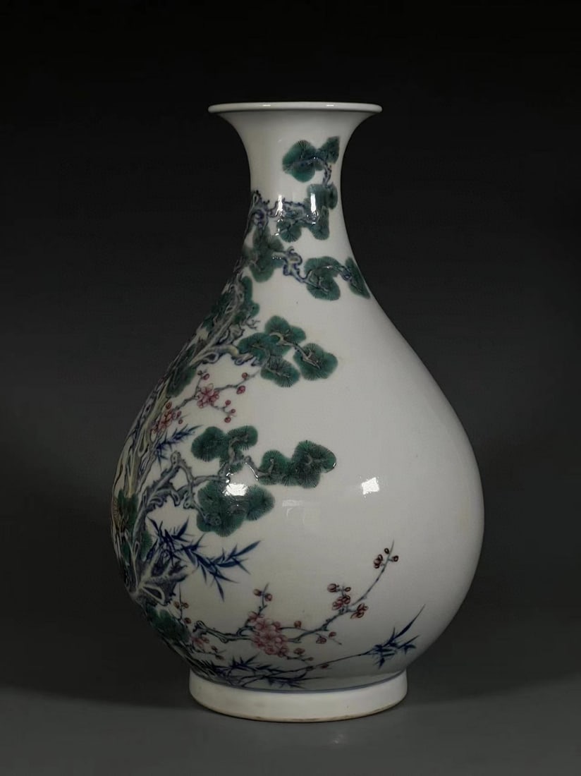 A famille rose pine crane longevity plum vase made during the Qianlong period of the Qing Dynasty - 2