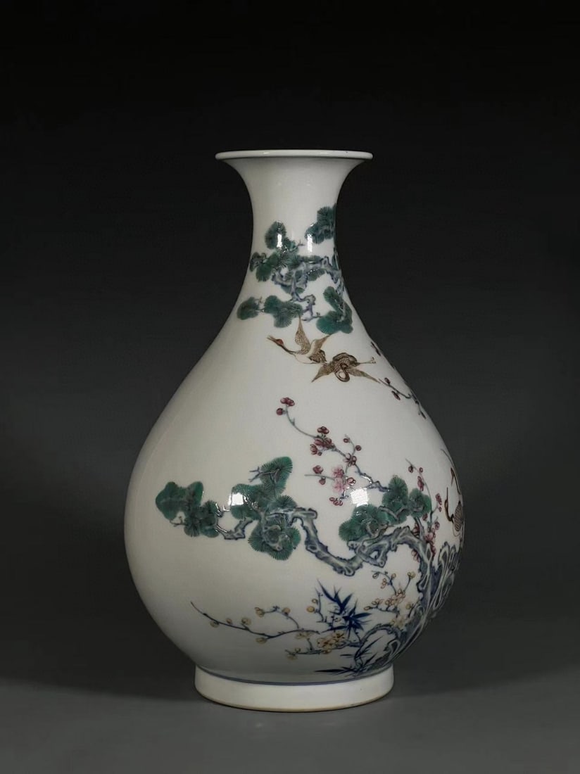 A famille rose pine crane longevity plum vase made during the Qianlong period of the Qing Dynasty - 4