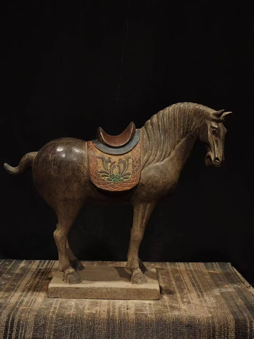 A painted horse from the Tang Dynasty (1 of 9)