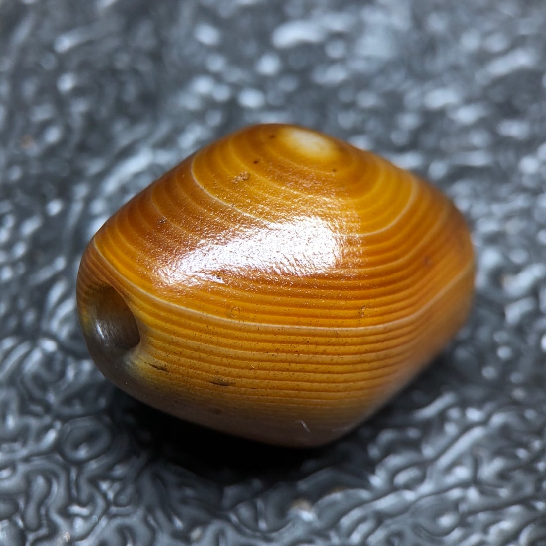 A beautiful natural Dzi bead - 2