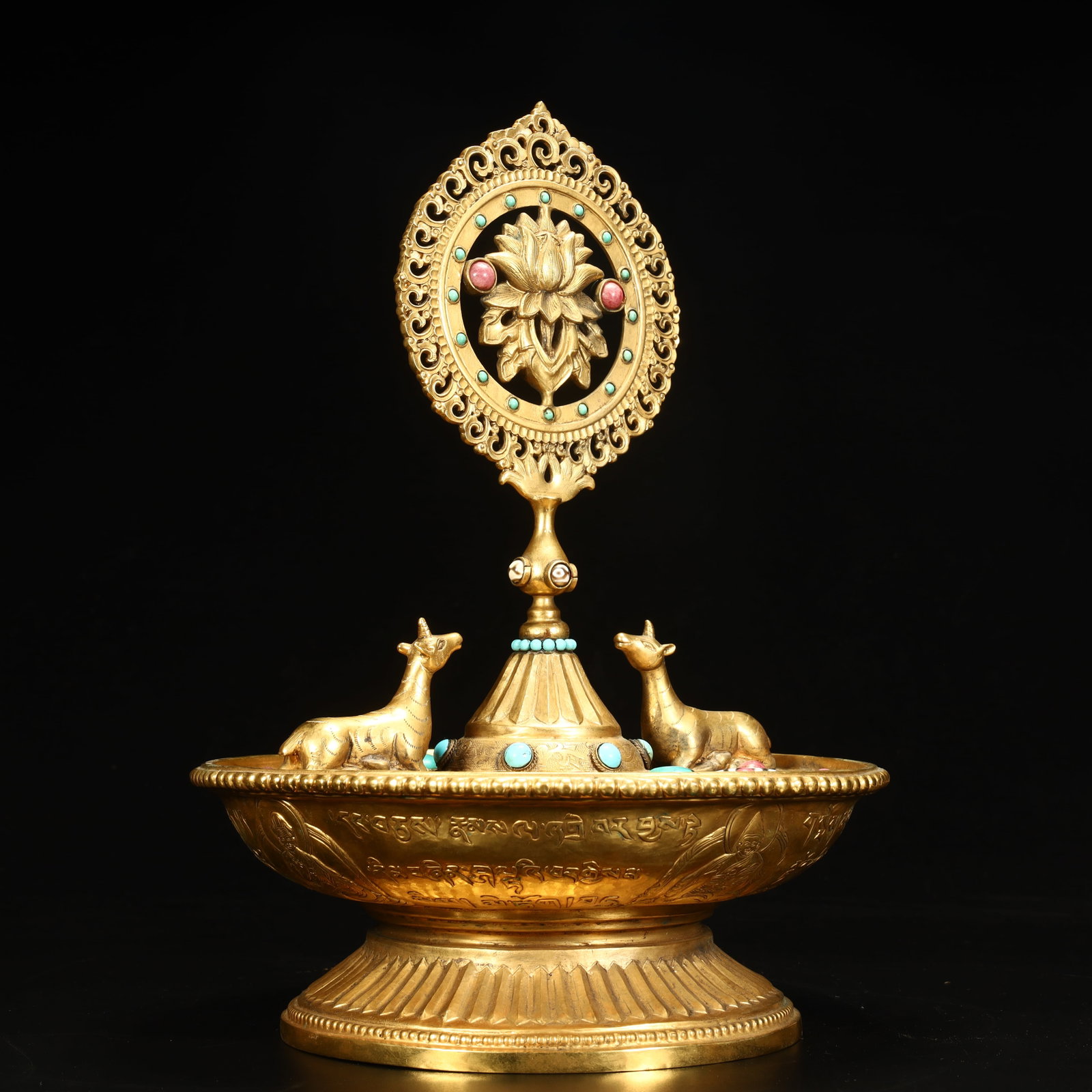 A Qing Dynasty gilt bronze inlaid double deer Dharma Wheel offering vessel (1 of 13)