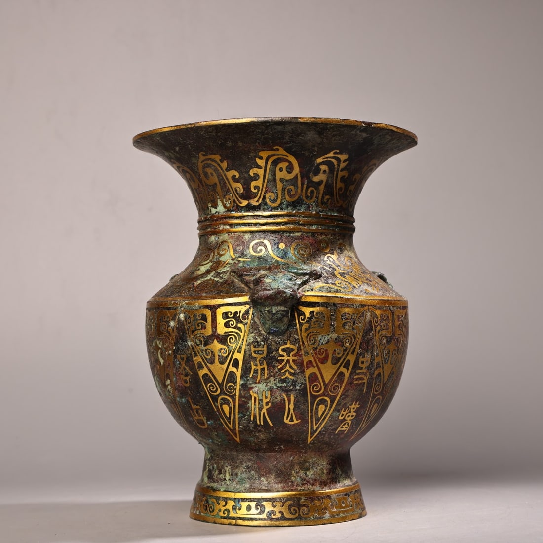 A Song Dynasty gilded bronze vase (1 of 9)