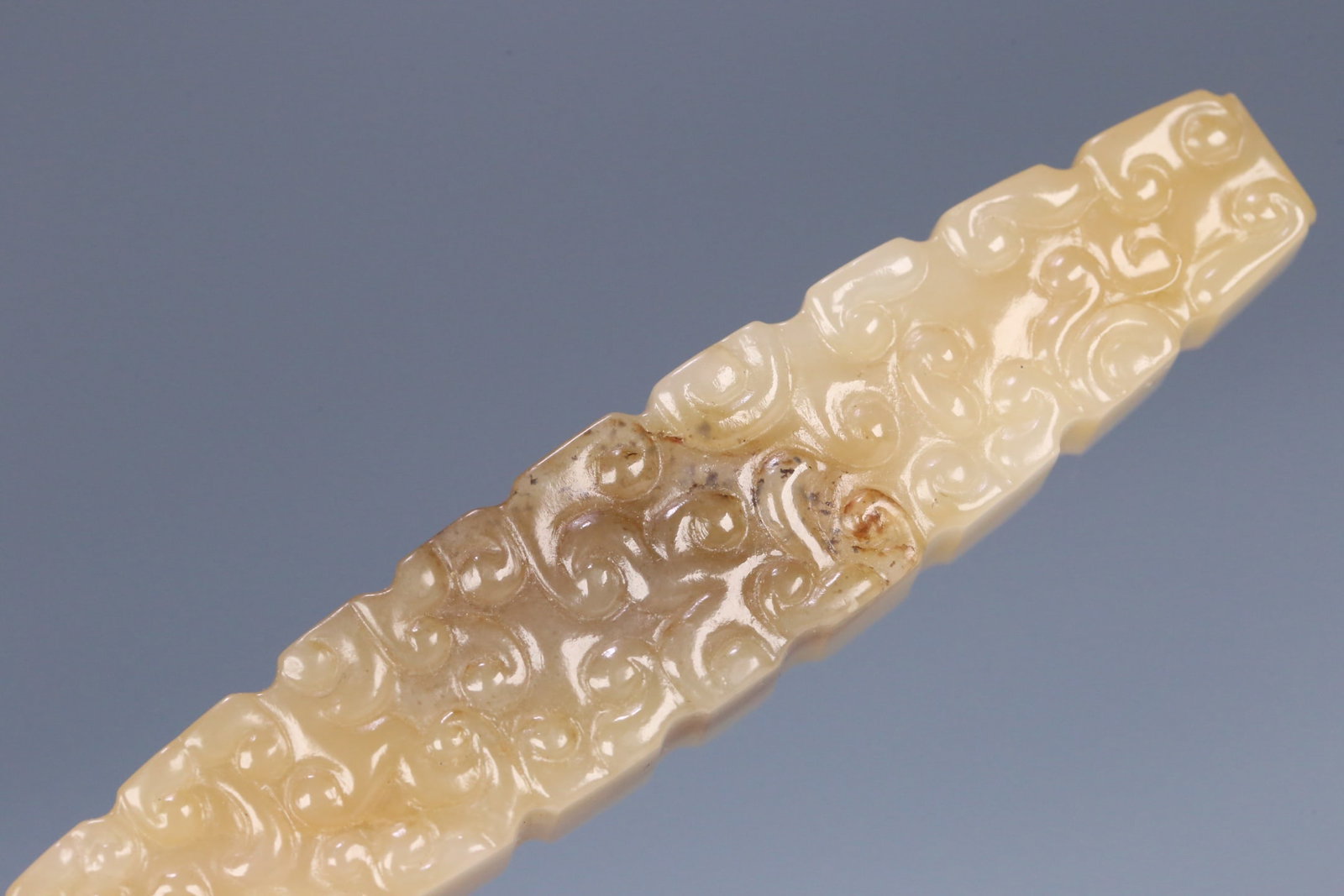 A beautiful Hetian jade hook cloud-patterned lezi - 6