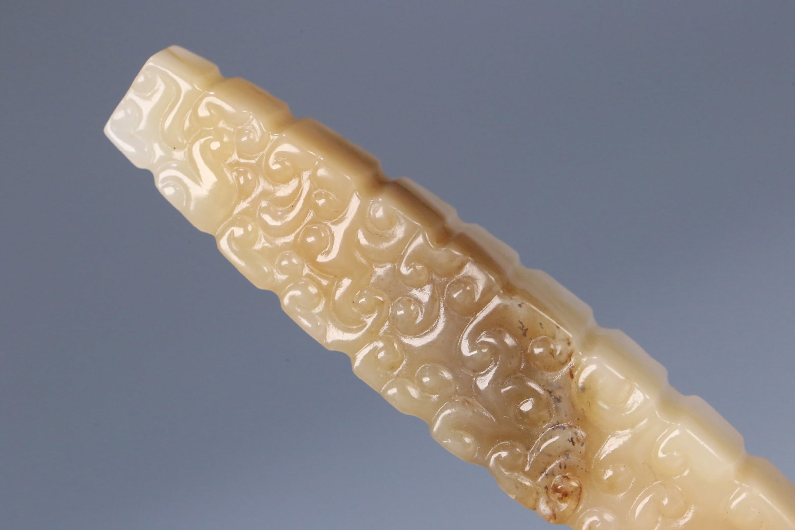 A beautiful Hetian jade hook cloud-patterned lezi - 7