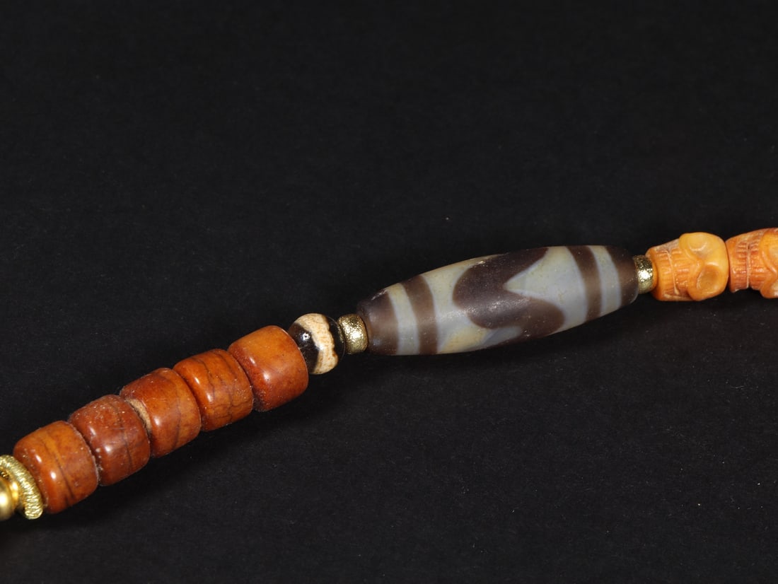 A beautiful Dzi bead - 6