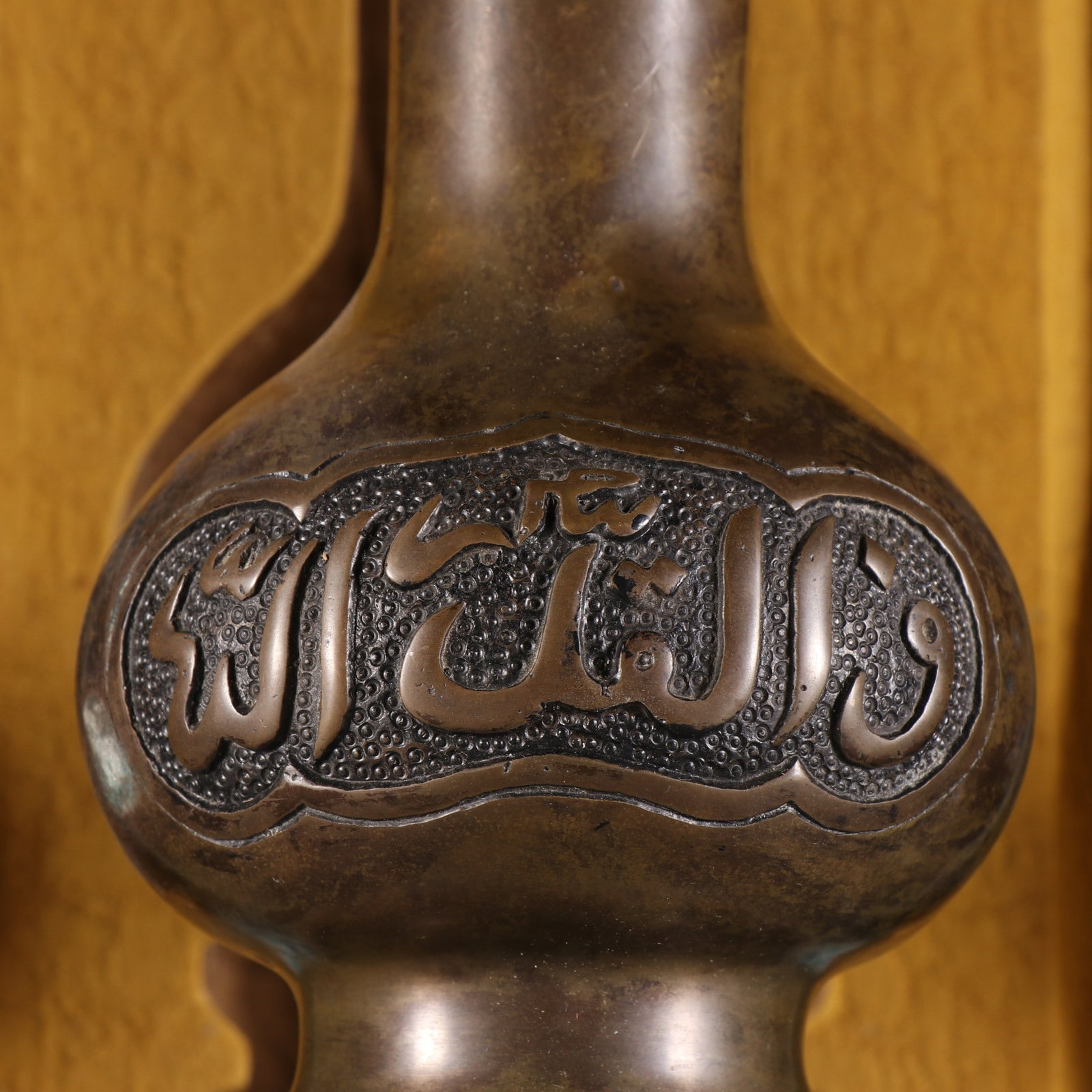A fine bronze Arwin vase - 2