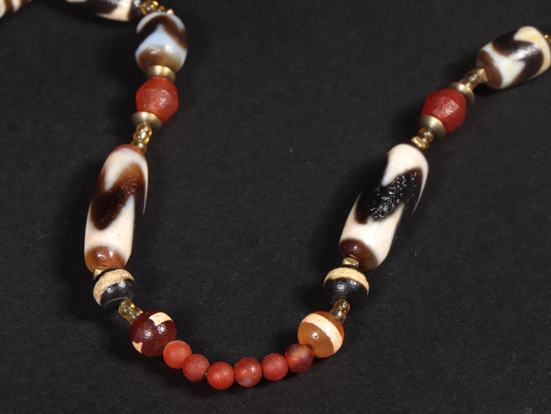A beautiful Dzi bead - 2