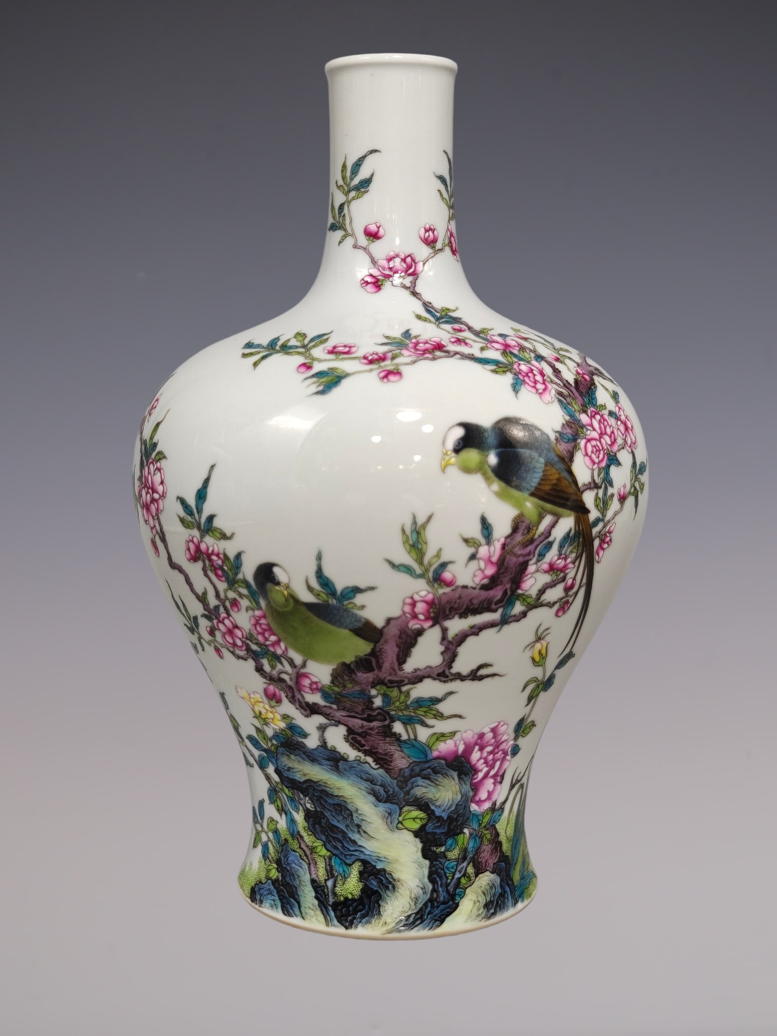 An Exquisite Famille-Rose Flower and Bird Pattern with poem Vase: An Exquisite Famille-Rose Flower and Bird Pattern with poem Vase Qing Dynasty, China Yongzheng Six-character Mark Size:29.5cmx18cm (The Dimensions Of All Batches Are Manually Measured.If You Need More