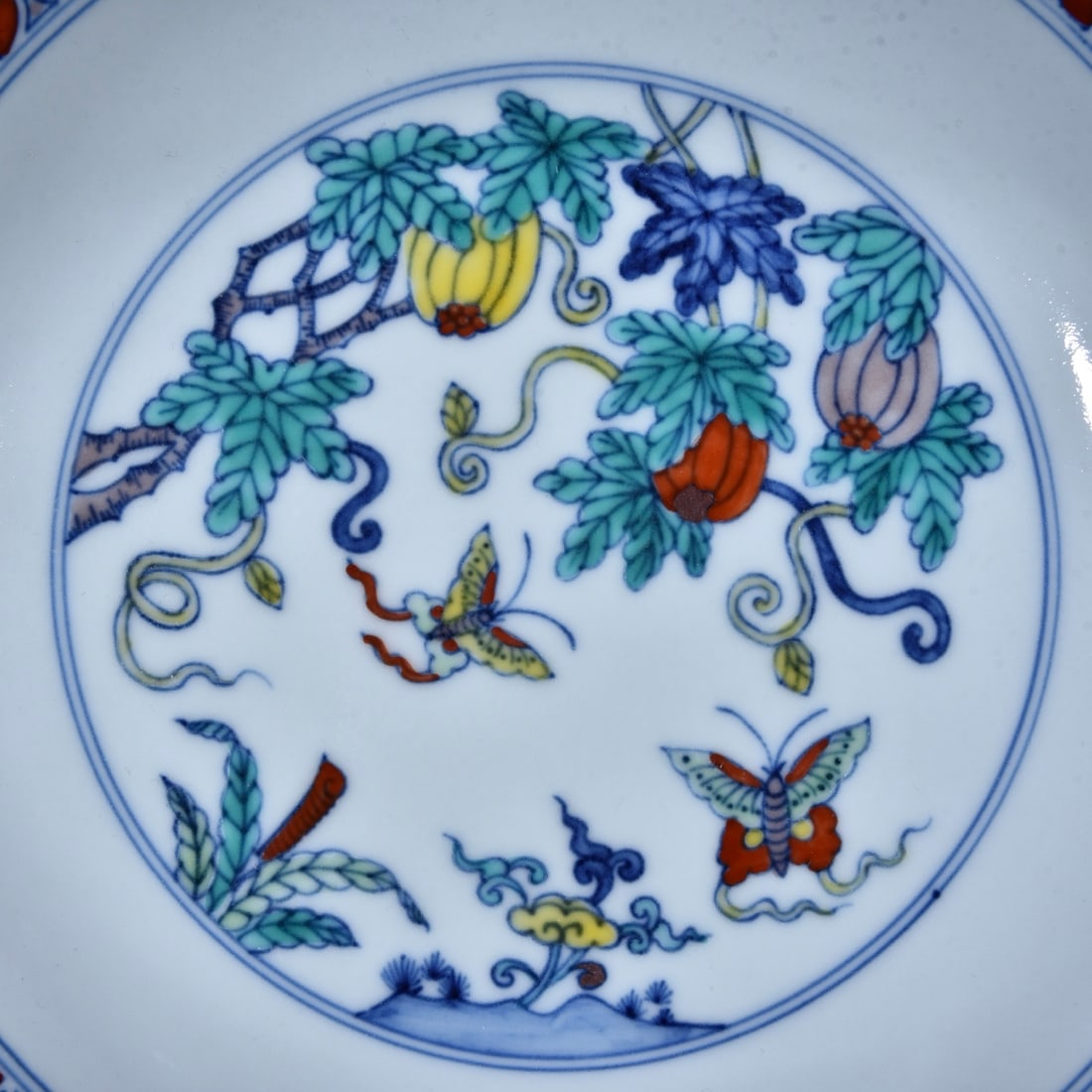 An Exquisite Doucai Melon and Fruit Pattern Plate - 2