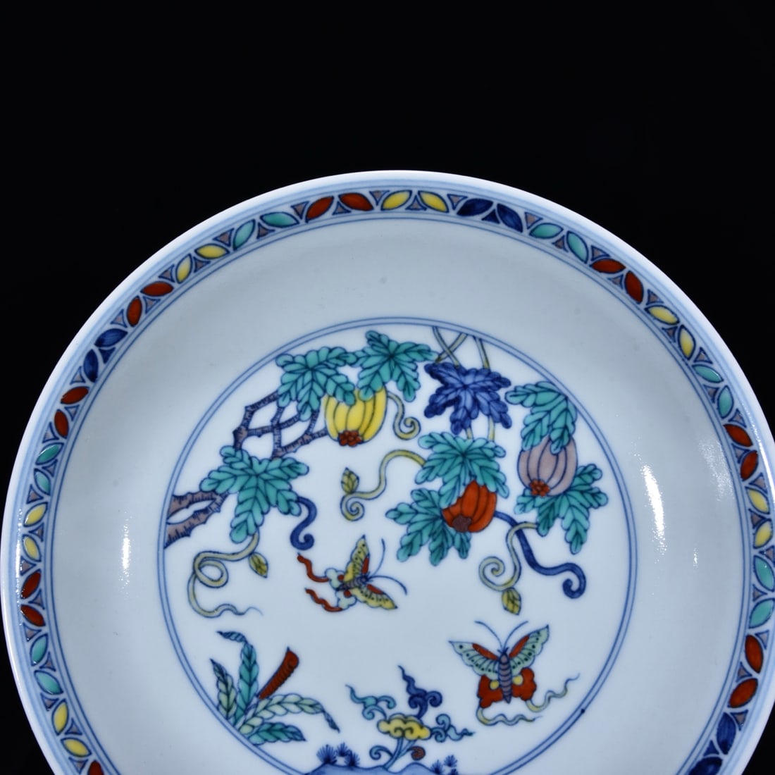 An Exquisite Doucai Melon and Fruit Pattern Plate - 3