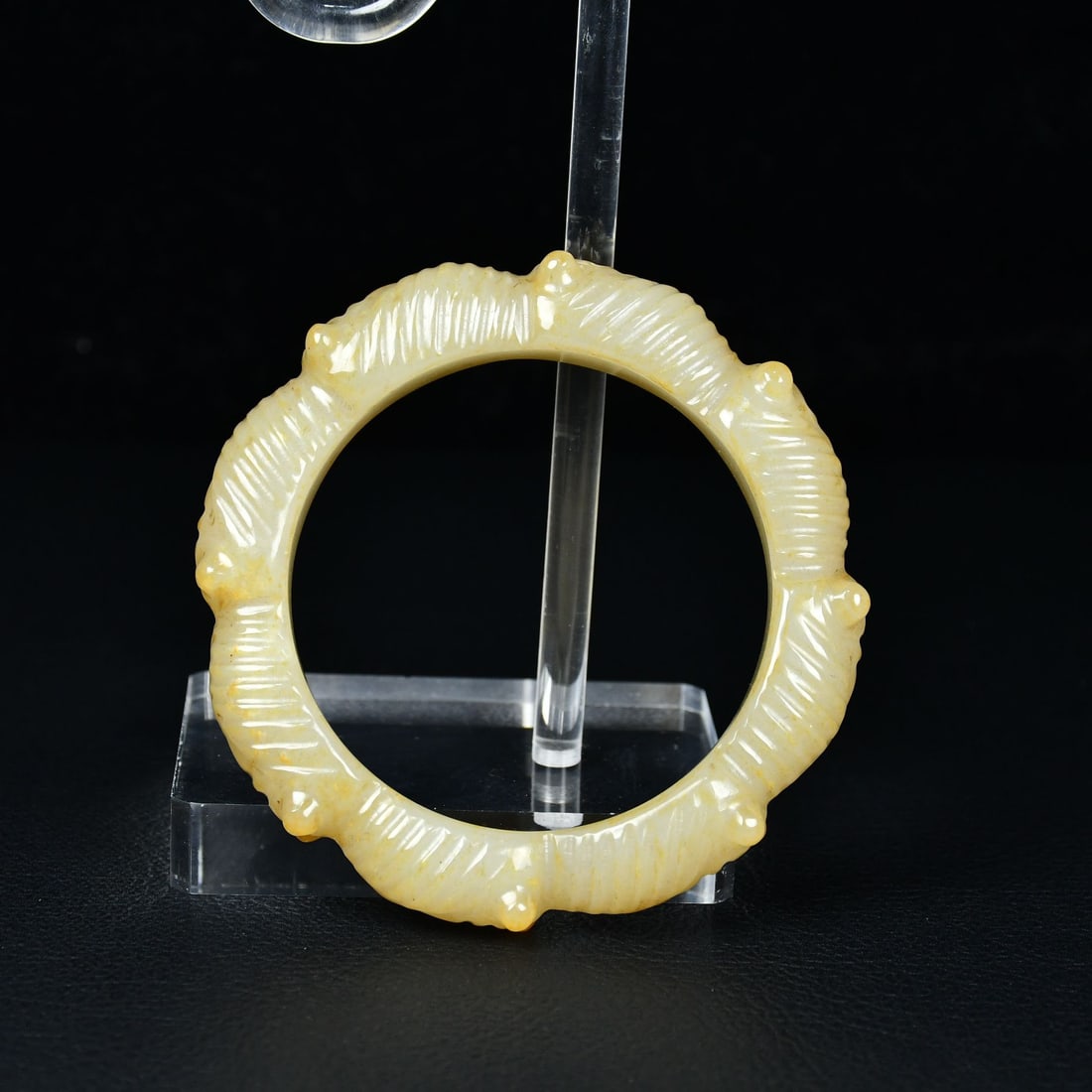 An Exquisite White Jade Cicada Pattern Bracelets - 6