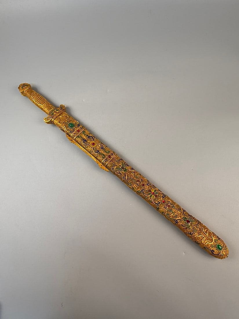 A Huge Filigree and Gilding Inlaid Gems Lotus Pattern Sword: A Huge Filigree and Gilding Inlaid Gems Lotus Pattern Sword,Qing Dynasty,China,Size:73cmx8cmx3.5cm,Weight:1675g (The Dimensions Of All Batches Are Manually Measured.If You Need More Detailed Informati
