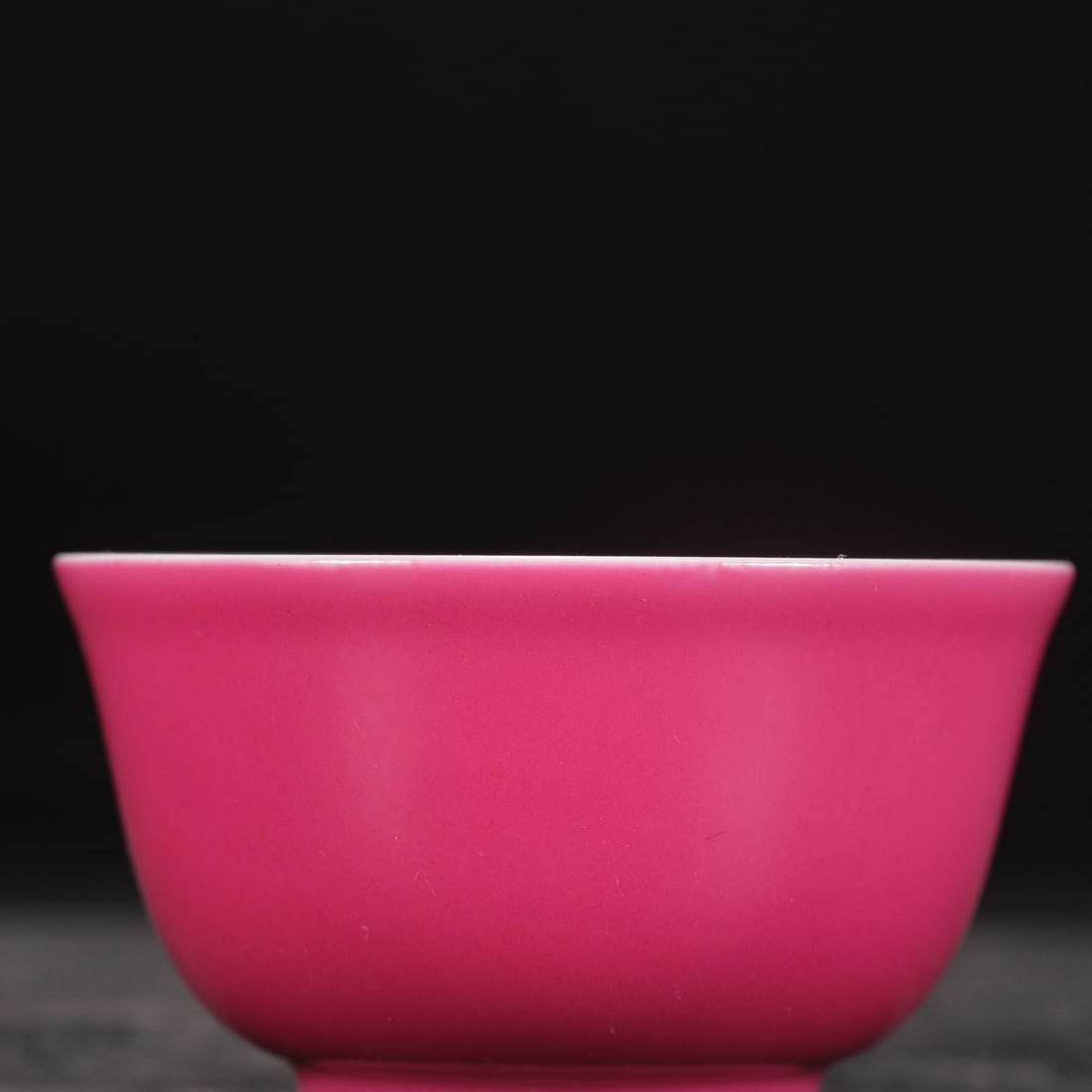 An Exquisite Ruby Red-Glazed Bowl - 3