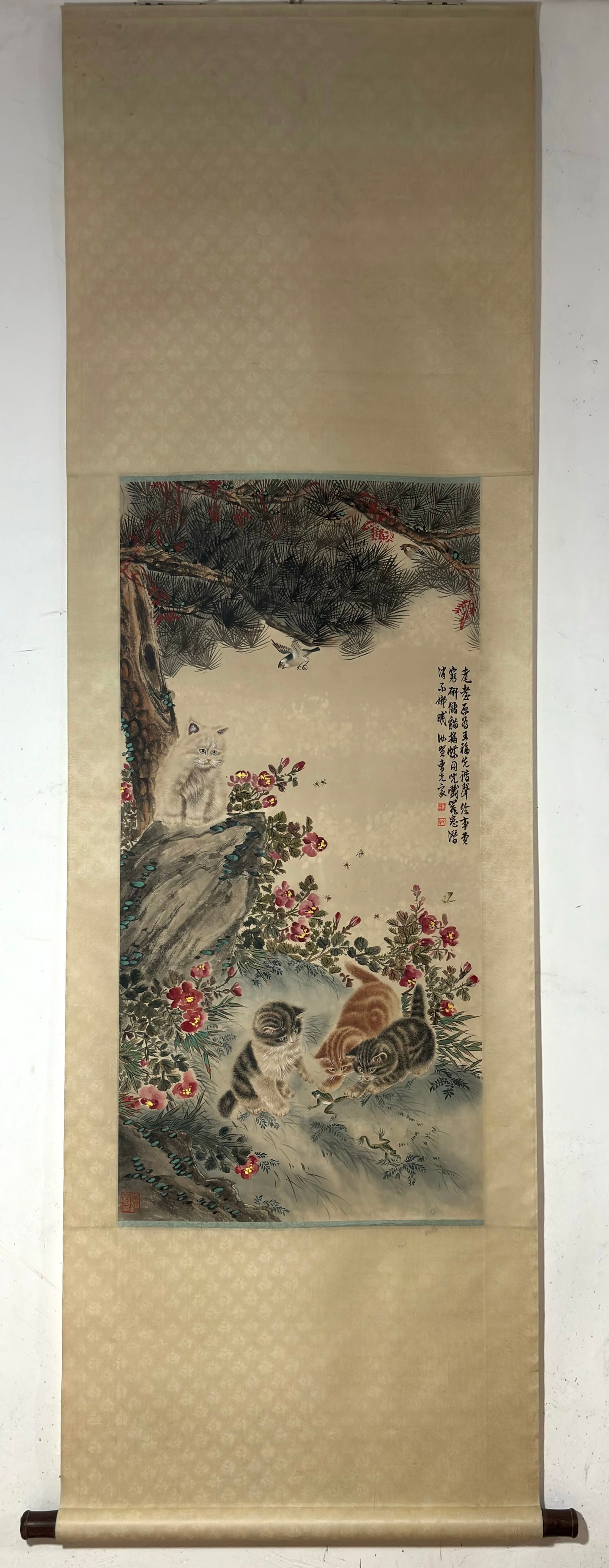 A Chinese Vertical Scroll Ink Painting of Flower and Cat on Paper,Cao Kejia: A Chinese Vertical Scroll Ink Painting of Flower and Cat on Paper,Cao Kejia,Size:(Without frame)101.5cmx50cm (The Dimensions Of All Batches Are Manually Measured.If You Need More Detailed