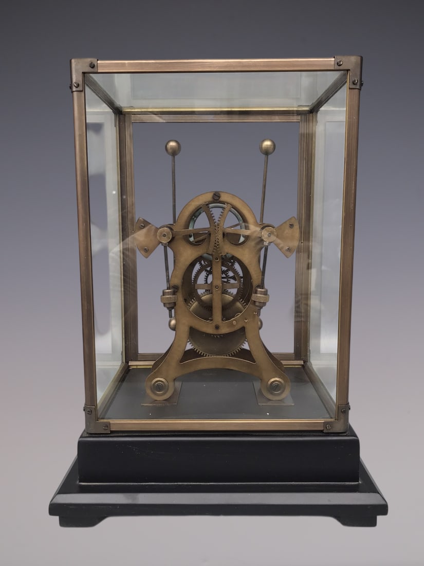 An Exquisite Bronze Clock - 4
