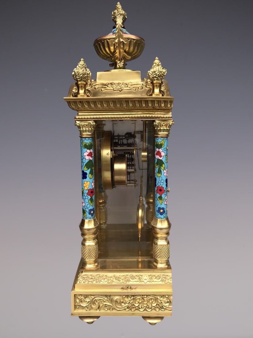 An Exquisite Gilt Bronze Lotus Pattern Clock - 3
