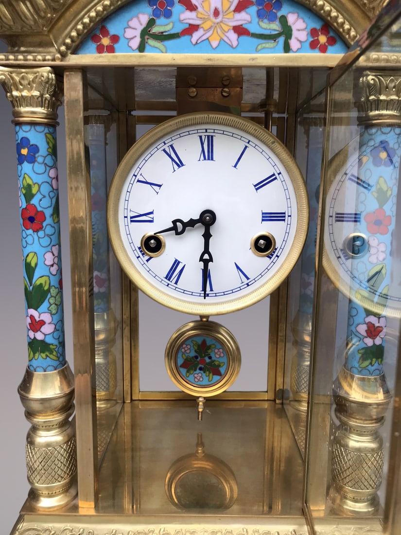 An Exquisite Gilt Bronze Lotus Pattern Clock - 7