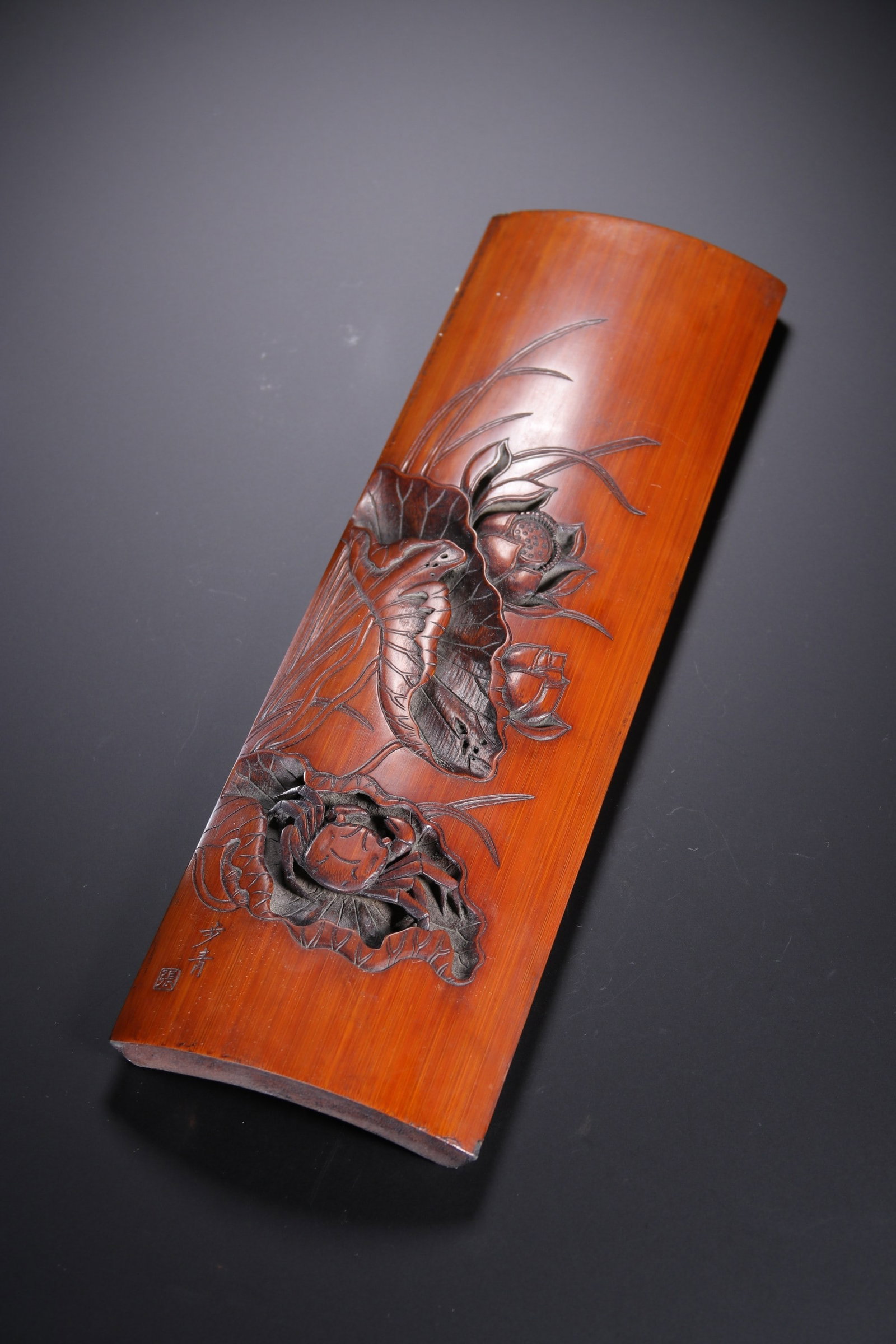 An Exquisite Bamboo Lotus and Crab Pattern Ornament