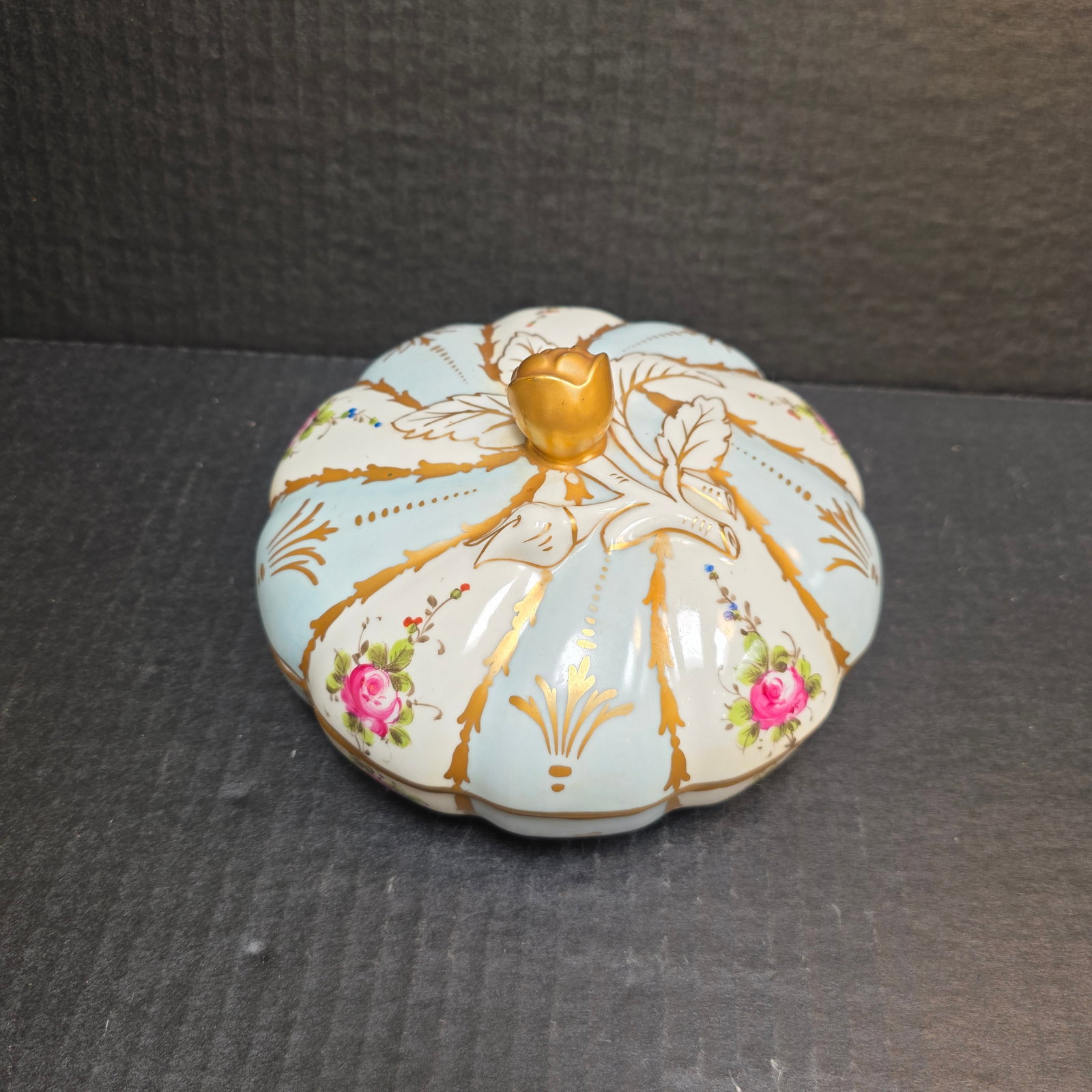 Herend Hungary Covered Bonbon Dish - 3