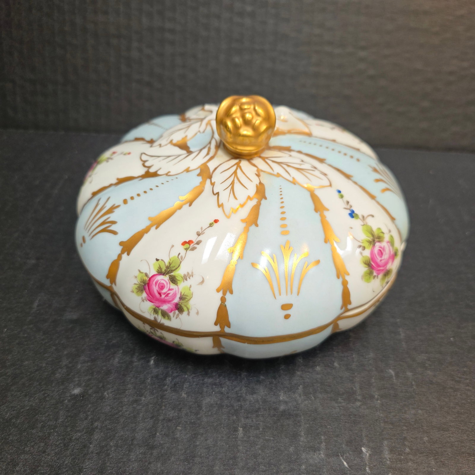 Herend Hungary Covered Bonbon Dish - 4