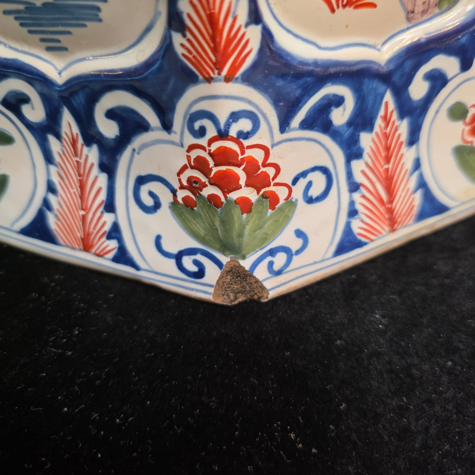 Delftware Polychrome Vase - 8