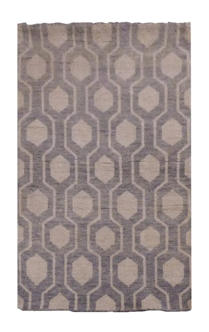 One Of The Kind Indian Modern Design Rug 5' X 3': ABC Rugs Kilims Collection Indian Modern Hand-Knotted Rug Made With Natural Wool & Cotton 5' X 3' (Abc0) (Beige) Hand knotted and meticulously crafted by Indian artisans, this stunning Indian Hand