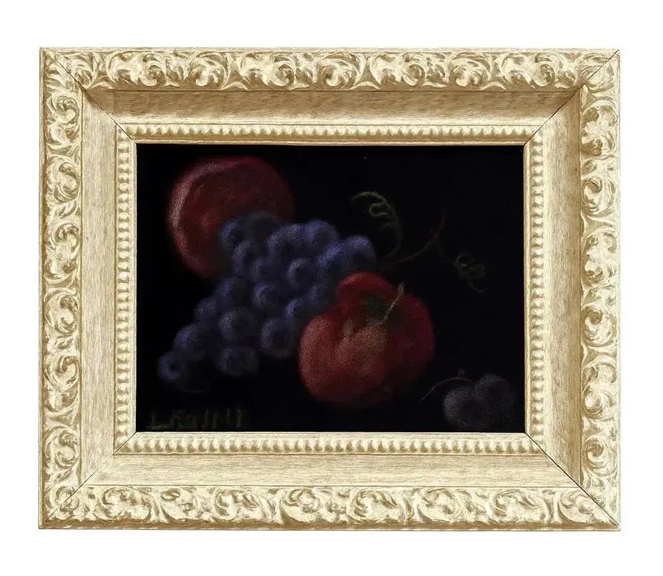 FRAMED FRUIT PAINTING Detailed still life with off-white ornate frame. Approx. 16" x 20", HD94: FRAMED FRUIT PAINTING Detailed still life with off-white ornate frame. Approx. 16" x 20"