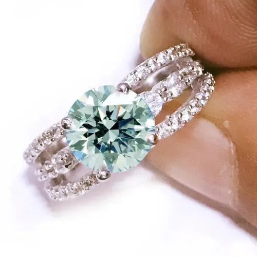 AAA+ Quality 3.05Ct Vvs1=+ Blue White Round Moissanite Diamond Engagement Ring 925 Silver Cus-Jew56: Our gemstones are organic, natural stones suitable for investment, collectors, and fine jewelry, each accompanied by an authentic certification. Our 925 silver pieces are rhodium-plated and finished w