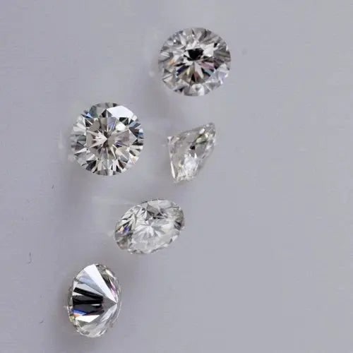 AAA+ Quality 2 Ct Natural White Diamond 5 mm 5 Pcs Round Cut VVS1 D Grade GDGL Certified D03, Gem198: AAA+ Quality 2 Ct Natural White Diamond 5 mm 5 Pcs Round Cut VVS1 D Grade GDGL Certified D03 ABC Rugs, Kilims & Jewelry provides internationally certified pieces, including certifications from IGI