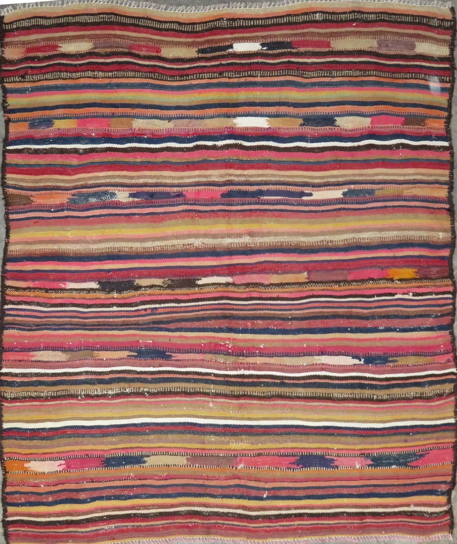 One Of The Kind Authentic Hand-Knotted Sanandaj Vintage Kilim 4'0" X 4'0": ABC Rugs Kilims Collection Sanandaj Seneh, Vintage Kilim Collection And Modern Colorful Hand-Knotted Area Kilim With Natural Wool And Cotton 4'0" X 4'0" (Abc-Per-1728) (Multi Color) Hand knotted and m