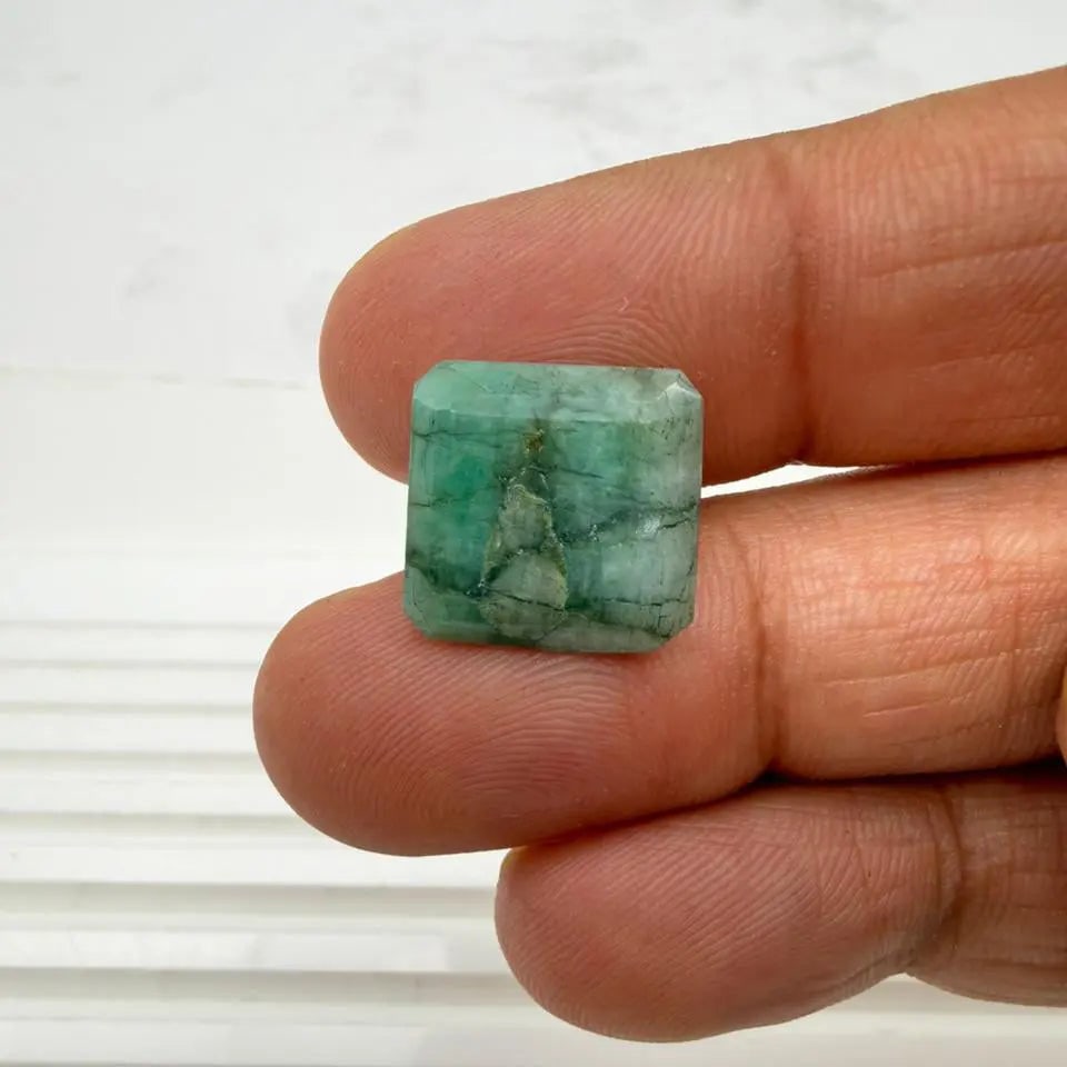 AA+ QUALITY SQUARE MIXED NATURAL EMERALD, GREEN COLORED, INDIAN GEMSTONE, WEIGHT 10.8 CTS (1 of 1)