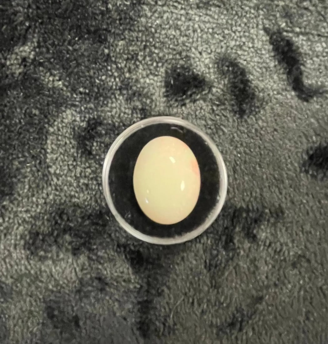 AAA+ Certified Natural Ethiopian 1 Piece Oval Shaped Golden Opal Gemstone, Weight: 11 ct, Size (1 of 1)