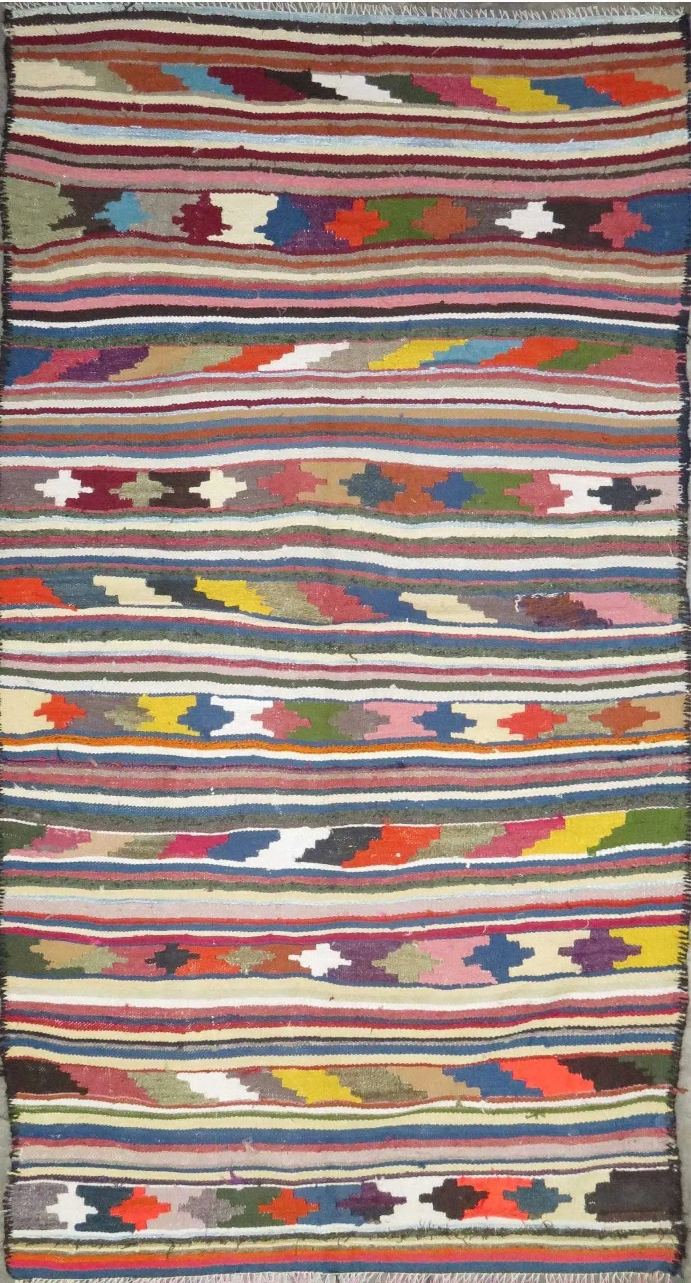 One Of The Kind Authentic Hand-Knotted Sanandaj Vintage Kilim 6'0" X 4'0": ABC Rugs Kilims Collection Sanandaj Seneh, Vintage Kilim Collection And Modern Hand-Knotted Area Kilim With Natural Wool And Cotton 6'0" X 4'0" (Abc-Per-1734) (Multi Color) Hand knotted and meticulous