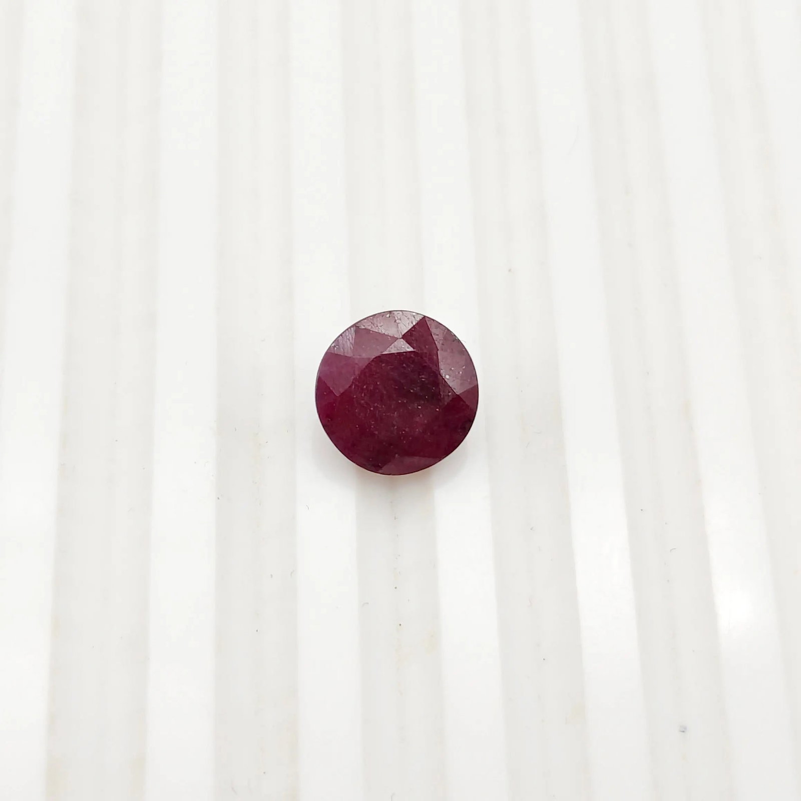 A+ QUALITY ROUND MIXED NATURAL RUBY, RED COLORED, INDIAN GEMSTONE, WEIGHT 5.25 CTS (1 of 1)