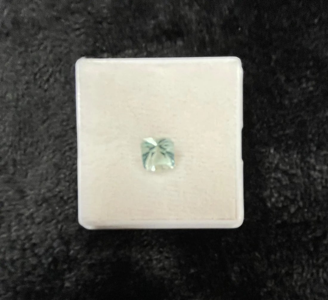 AAA+ Certified Natural 1 Piece Green-Blue Fluorite Cushion Cut Shaped Gemstone, Weight: 2.5 ct, Size (1 of 1)