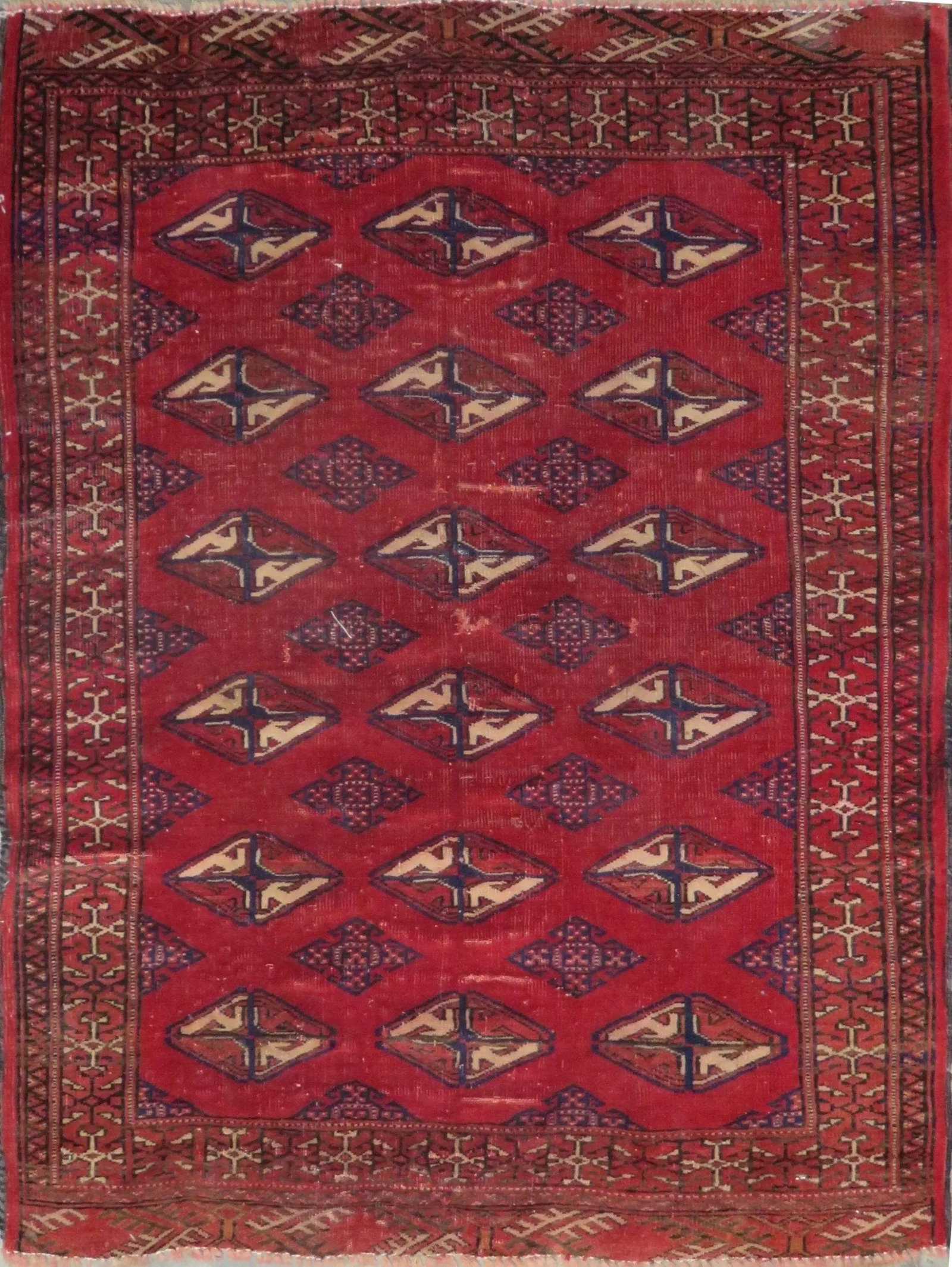 One Of The Kind Hand-Knotted Persian Wool Rug _ Luxurious Vintage Design, 4'0" x 3'2', Artisan