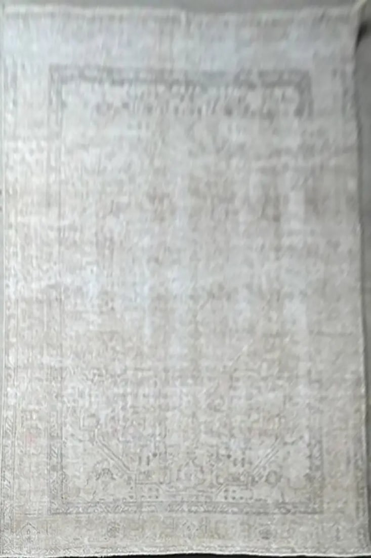 One Of The Kind Hand Knotted Persian Rug 11'0" x 8'0" R15480: ? One-Of-A-Kind Hand-Knotted Persian Rug (Large Neutral Tonal)Product Identifier: R15480Status & Dimensions: Condition