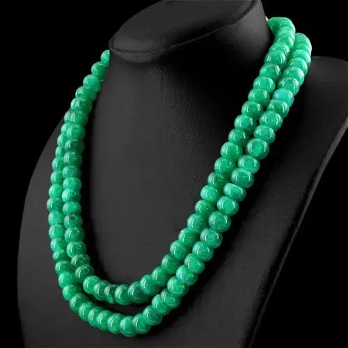 Exceptional Quality 719.00 CTS EARTH MINED 2 STRAND GREEN EMERALD ROUND SHAPE BEADS NECKLACE (RS): AAA+ Quality 719.00 Cts Earth-Mined Green Emerald 3-Strand Beaded Necklace Product Details: Gemstone: Natural Emerald (Earth-Mined) Total Weight: Approx. 719.00 Carats Bead Shape: Round Strands: 2 Str