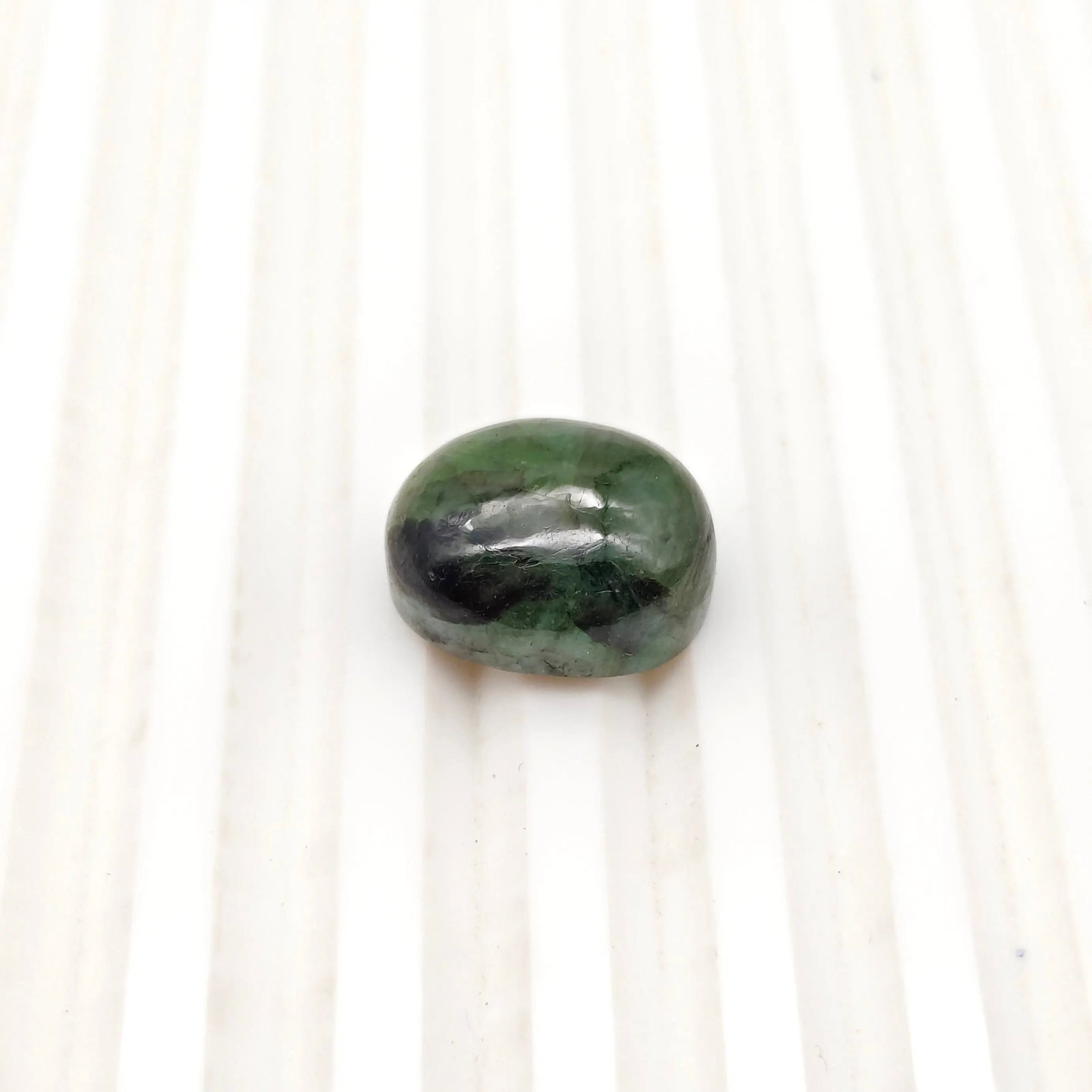 Exceptional Quality OVAL CABOCHON EMERALD, GREEN COLORED, INDIAN GEMSTONE, WEIGHT 14.15 CTS: ABC Rugs, Kilims & Jewelry offers internationally certified and verified pieces, with documentation provided by trusted gemological institutions, manufacturers, and industry professionals. At ABC