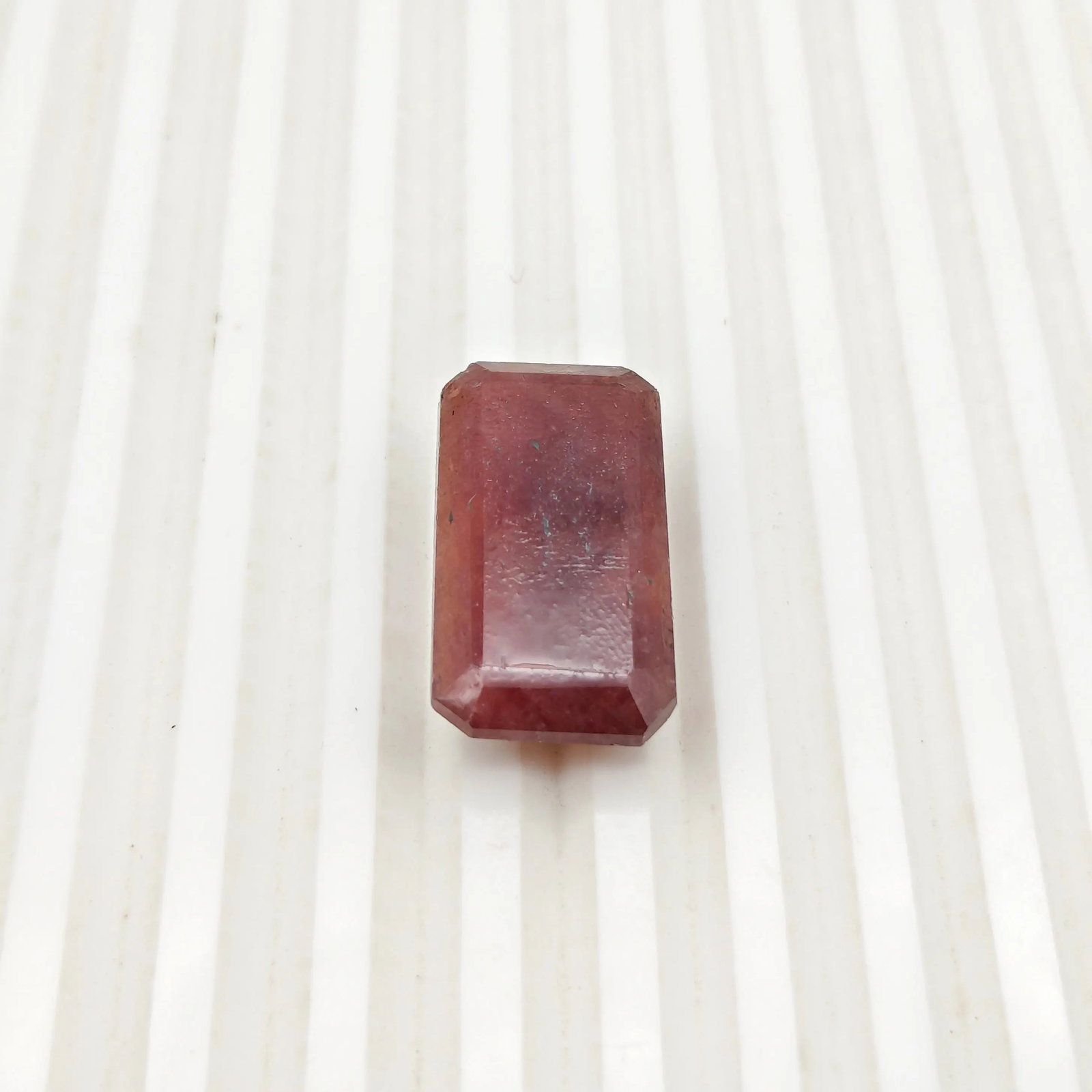 Exceptional Quality SQUARE MIXED RUBY, RED COLORED, INDIAN GEMSTONE, WEIGHT 50.85 CTS: ABC Rugs, Kilims & Jewelry offers internationally certified and verified pieces, with documentation provided by trusted gemological institutions, manufacturers, and industry professionals. At ABC