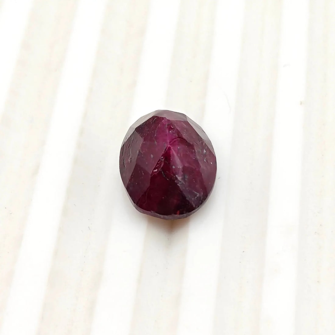Exceptional Quality OVAL MIXED RUBY, RED COLORED, INDIAN GEMSTONE, WEIGHT 10.1 CTS: ABC Rugs, Kilims & Jewelry offers internationally certified and verified pieces, with documentation provided by trusted gemological institutions, manufacturers, and industry professionals. At ABC