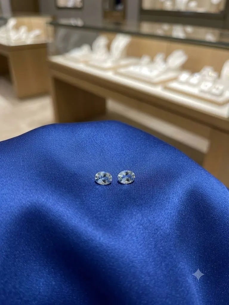 Exceptional Quality Aquamarine, Oval Shaped, lite Blue Colored, Weight 0.34Ct.,Dimensions 5x3mm.: ABC Rugs, Kilims & Jewelry offers internationally certified and verified pieces, with documentation provided by trusted gemological institutions, manufacturers, and industry professionals. At ABC 