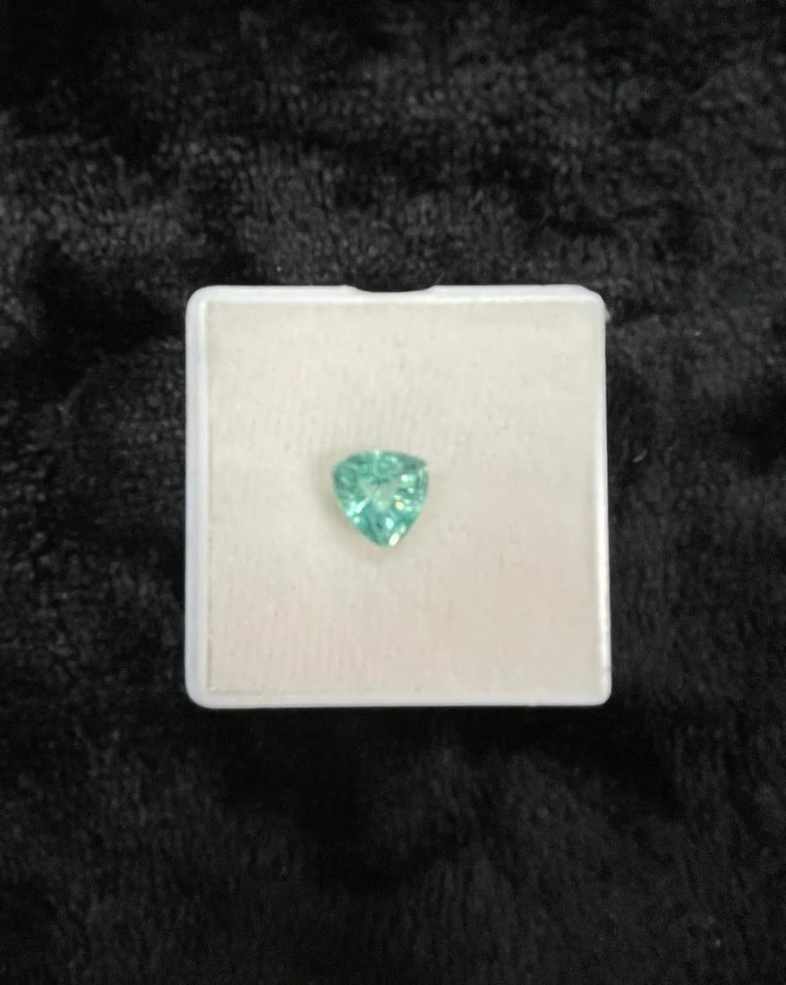 Exceptional Quality 1 Piece Blue Green Tourmaline Trillion Shaped Gemstone, Weight: 3.5 ct, Size: ABC Rugs, Kilims & Jewelry offers internationally certified and verified pieces, with documentation provided by trusted gemological institutions, manufacturers, and industry professionals. At ABC 