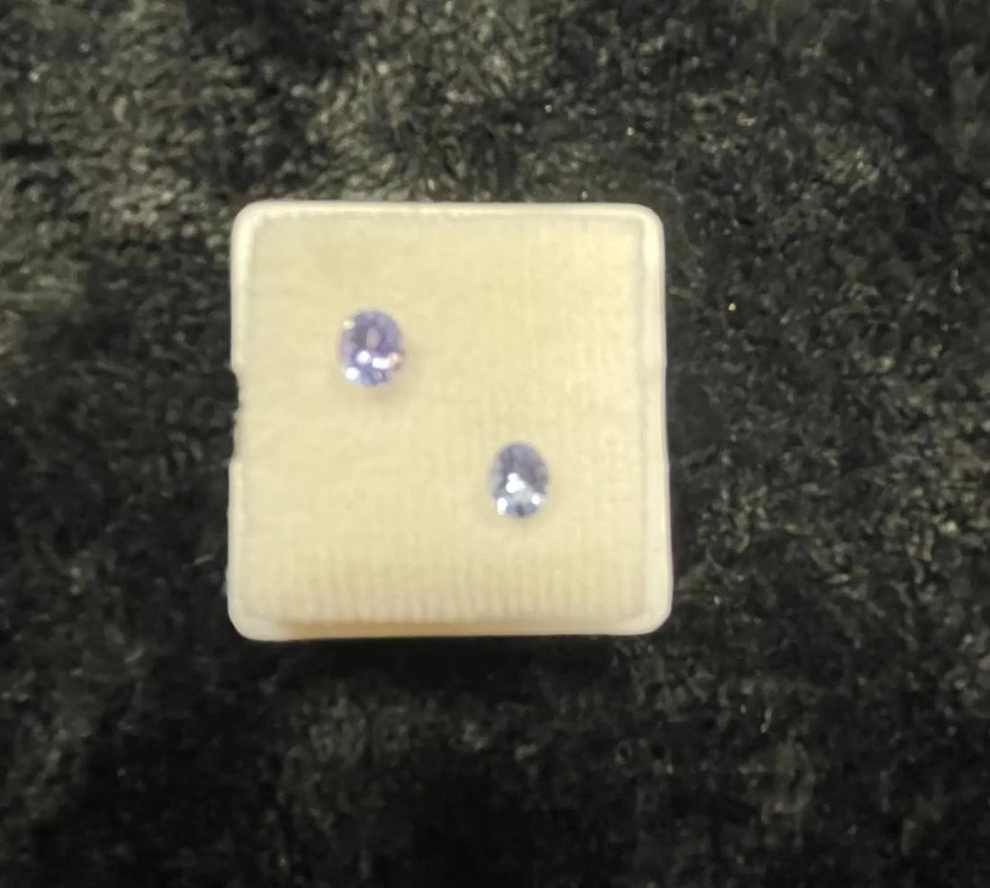 Exceptional Quality 2 Pieces Blue Kyanite Oval Shaped Gemstone, Weight: 0.80 ct, Size 2x4, Gem66: ABC Rugs, Kilims & Jewelry offers internationally certified and verified pieces, with documentation provided by trusted gemological institutions, manufacturers, and industry professionals. At ABC 