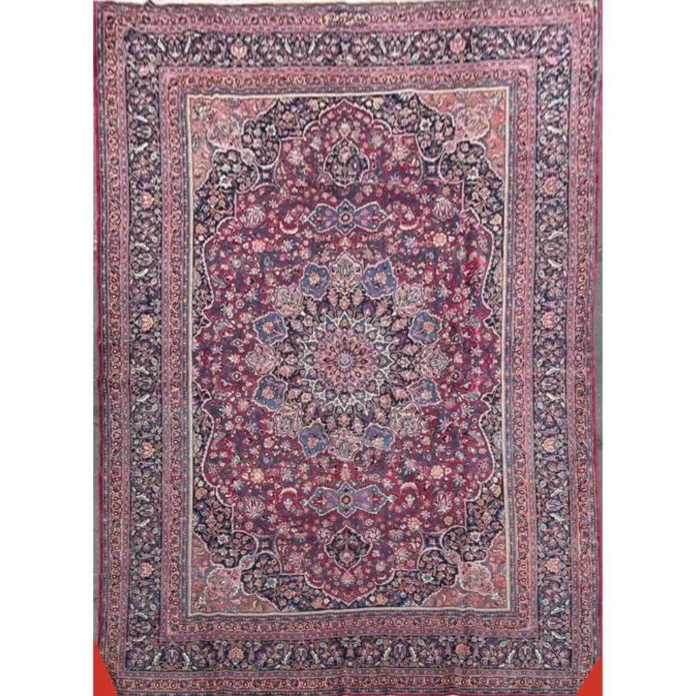 One Of The Kind Persian Mashad Rug#05 Size 473x328 cm: ? One-Of-A-Kind Oversize Persian Mashad RugA Grand, Hand-Knotted Classic from the Holy City of Khorasan (Approx. 15'6" x 10'9")DetailDescription
