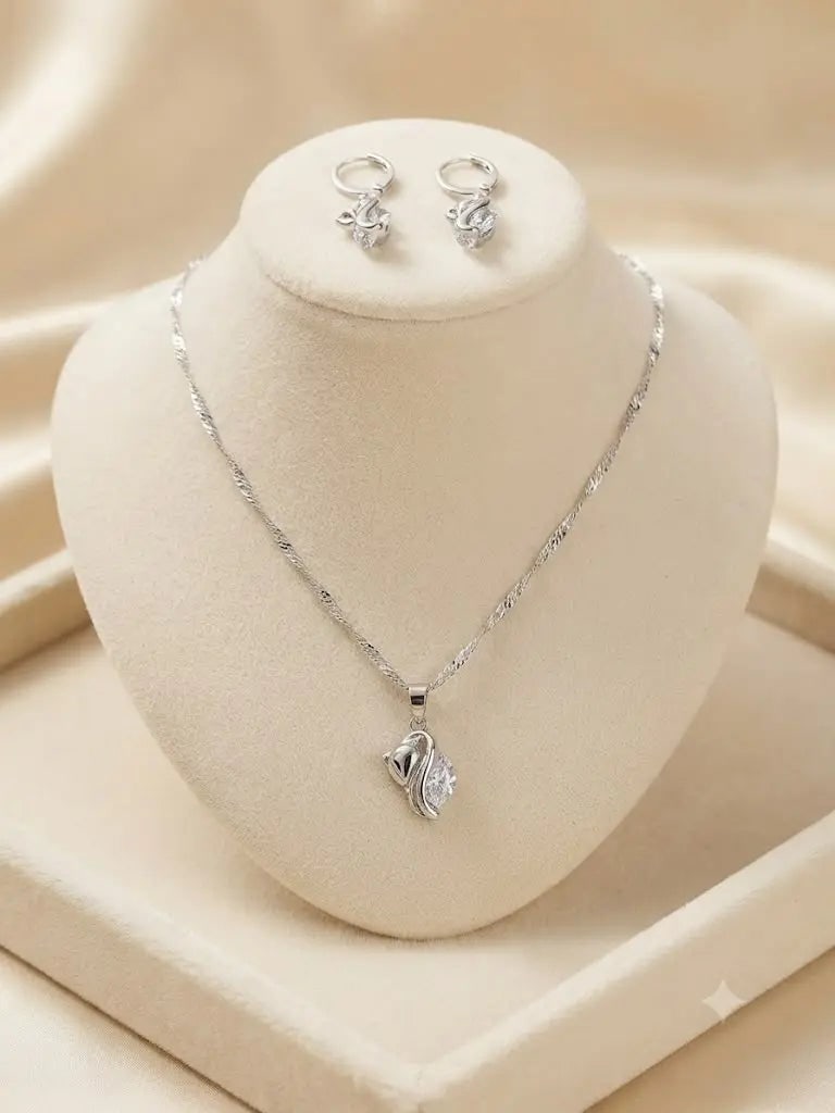Exceptional Quality Sterling Silver-925, Gem zirconia, Including chain 50cm, Weight 5.8 grams,: AAA+ Certified, Quality Sterling Silver-925, Gem zirconia, Including chain 50cm, Weight 5.8 grams, ABC-S65111 Registered GIA Client for Natural Diamonds & Gemstones in the USA. Certificates of Authent