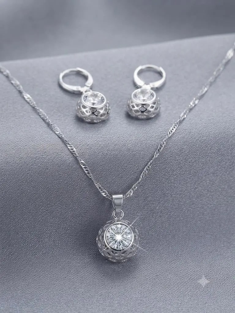 Exceptional Quality Sterling Silver-925, Gem zirconia, Including chain 50cm, Weight 7.4 grams,: AAA+ Certified, Quality Sterling Silver-925, Gem zirconia, Including chain 50cm, Weight 7.4 grams, ABC-S42901 Registered GIA Client for Natural Diamonds & Gemstones in the USA. Certificates of Authent